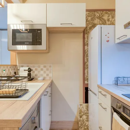 Sunshine Apartment *